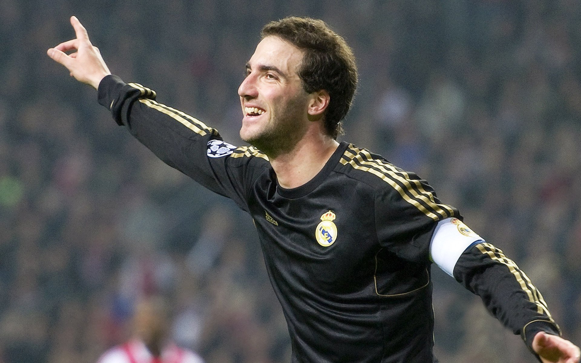 加克波一肩扛起橙色希望，乌克兰战术铁幕全面压制哥斯达黎加