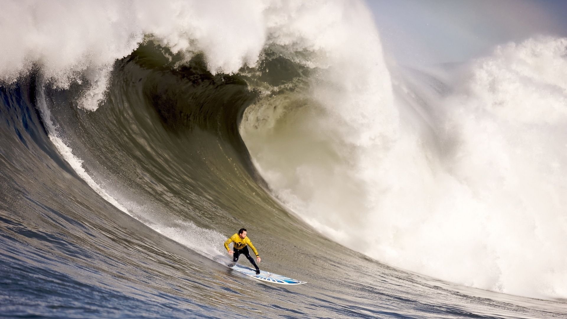 这是一篇基于您提供的关键词创作的深度文章,标题兼具新闻感与文学性,内容则围绕唯一性展开—不仅指比赛结果的唯一,更指向一代球星风格与命运的不可复制